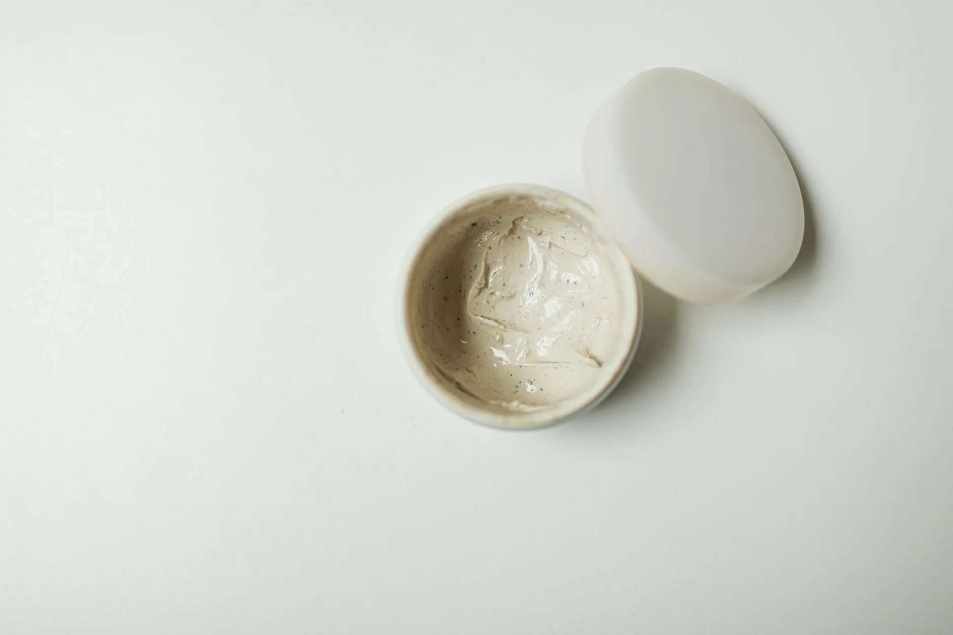 化妆品包装瓶与喷头选型指南:如何匹配乳液泵与膏霜罐的密封需求正文配图 1