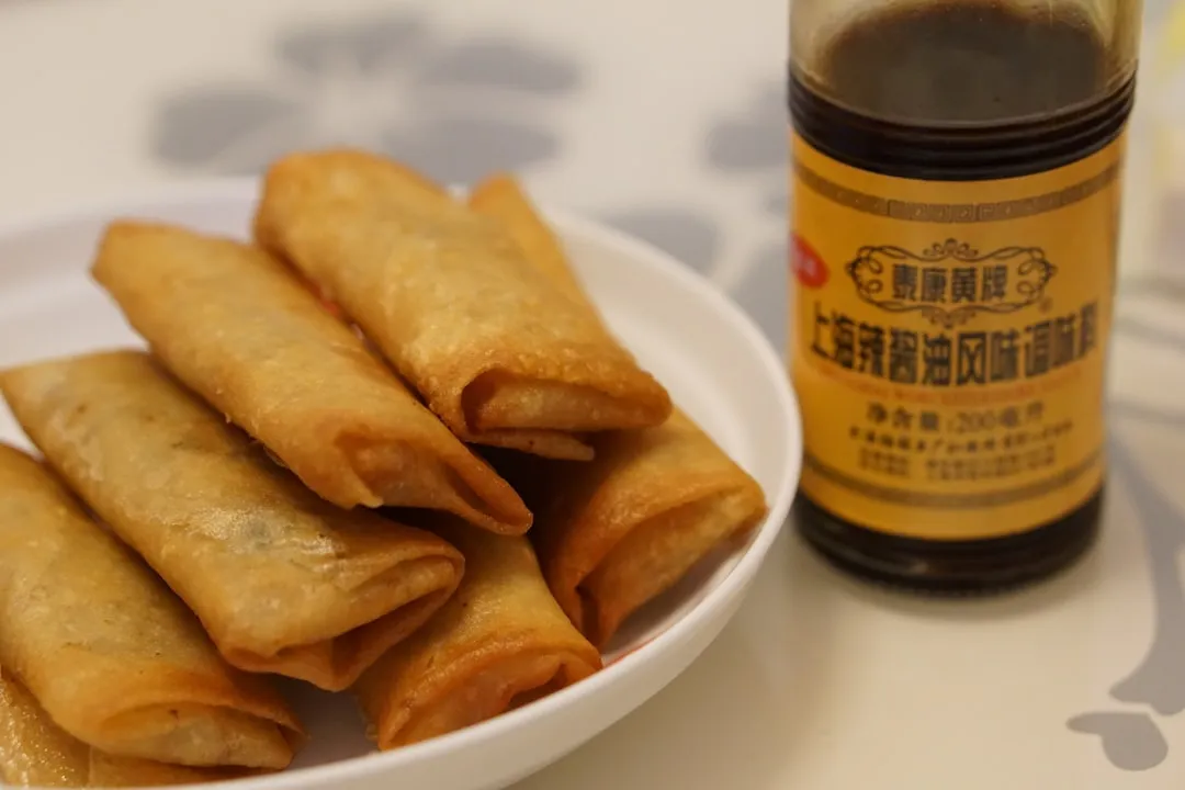 化妆品包装配件选型要点:乳液泵与膏霜罐的匹配方案解析